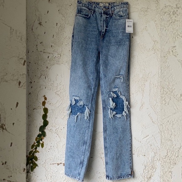 Free People High Rise Distressed Jeans Size 26 - Picture 2 of 10